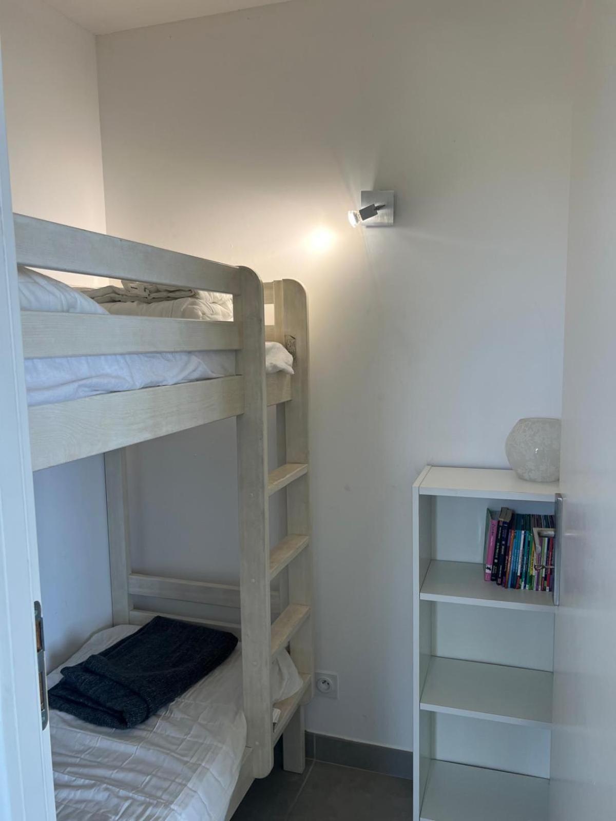 Les Pieds Dans Le Sable Appartement Vue Mer 1 Chambre 1 Cabine Le Grau-du-Roi Exteriör bild